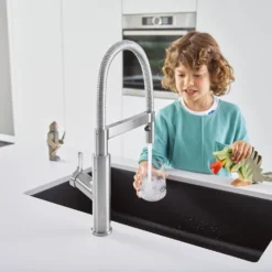 Blanco Solenta-S Semi-Professional Pull Out Kitchen Mixer Spray Tap - PVD Steel 19 Blanco Solenta-S Semi-Professional Pull Out Kitchen Mixer Spray Tap - PVD Steel -Vado Shop blanco solenta pull out tap chrome lifestyle 4