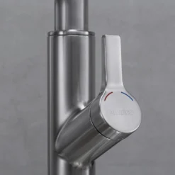 Blanco Solenta-S Semi-Professional Pull Out Kitchen Mixer Spray Tap - PVD Steel 22 Blanco Solenta-S Semi-Professional Pull Out Kitchen Mixer Spray Tap - PVD Steel -Vado Shop blanco solenta pull out tap chrome lifestyle 7