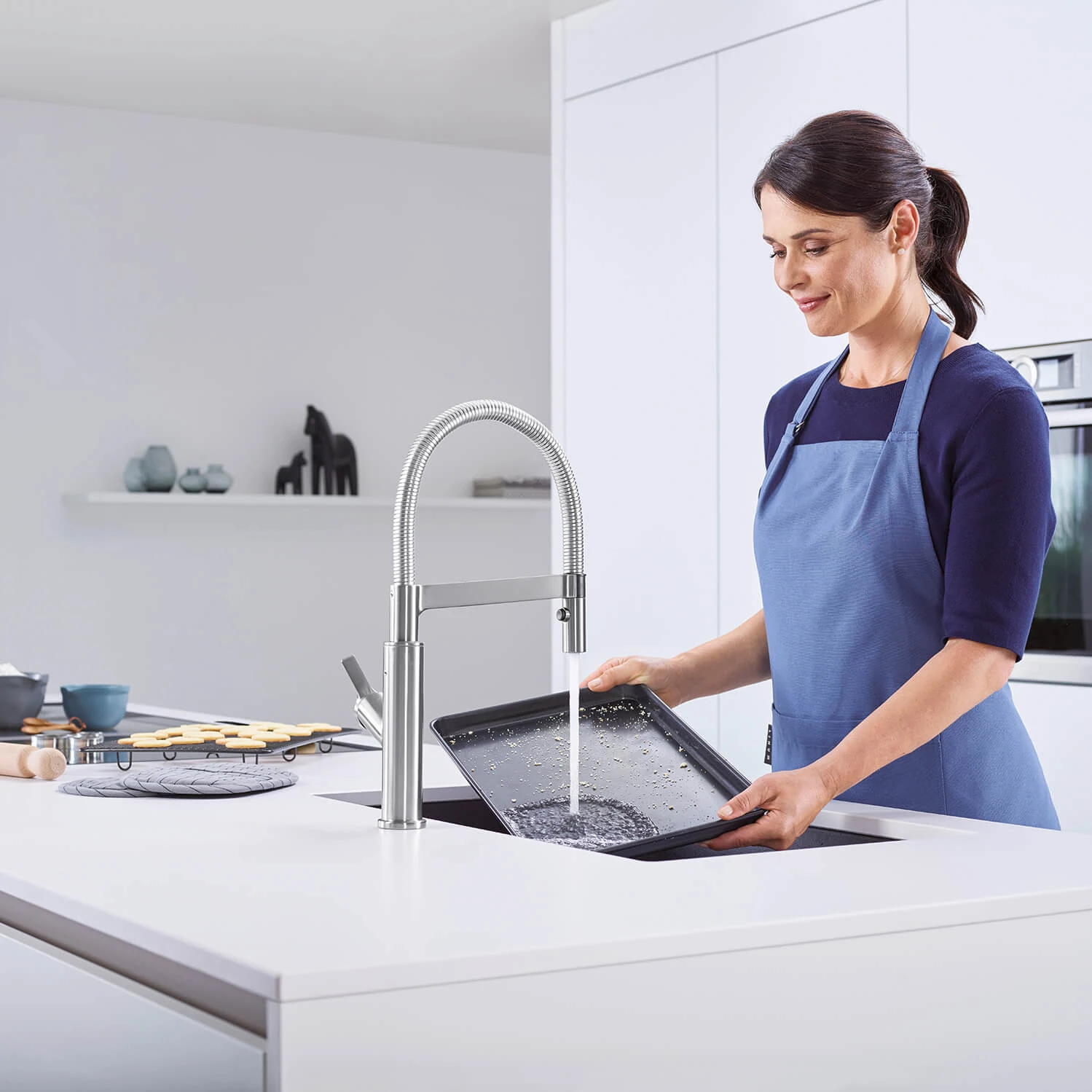 Blanco Solenta-S Semi-Professional Pull Out Kitchen Mixer Spray Tap - PVD Steel 13 Blanco Solenta-S Semi-Professional Pull Out Kitchen Mixer Spray Tap - PVD Steel - Image 13