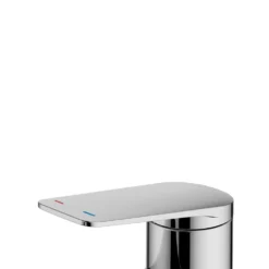 Clearwater Levant Single Lever Mono Pull Out Kitchen Mixer Tap - Brushed Brass -Vado Shop clearwater levant chrome mono pull out kitchen mixer closeup 2