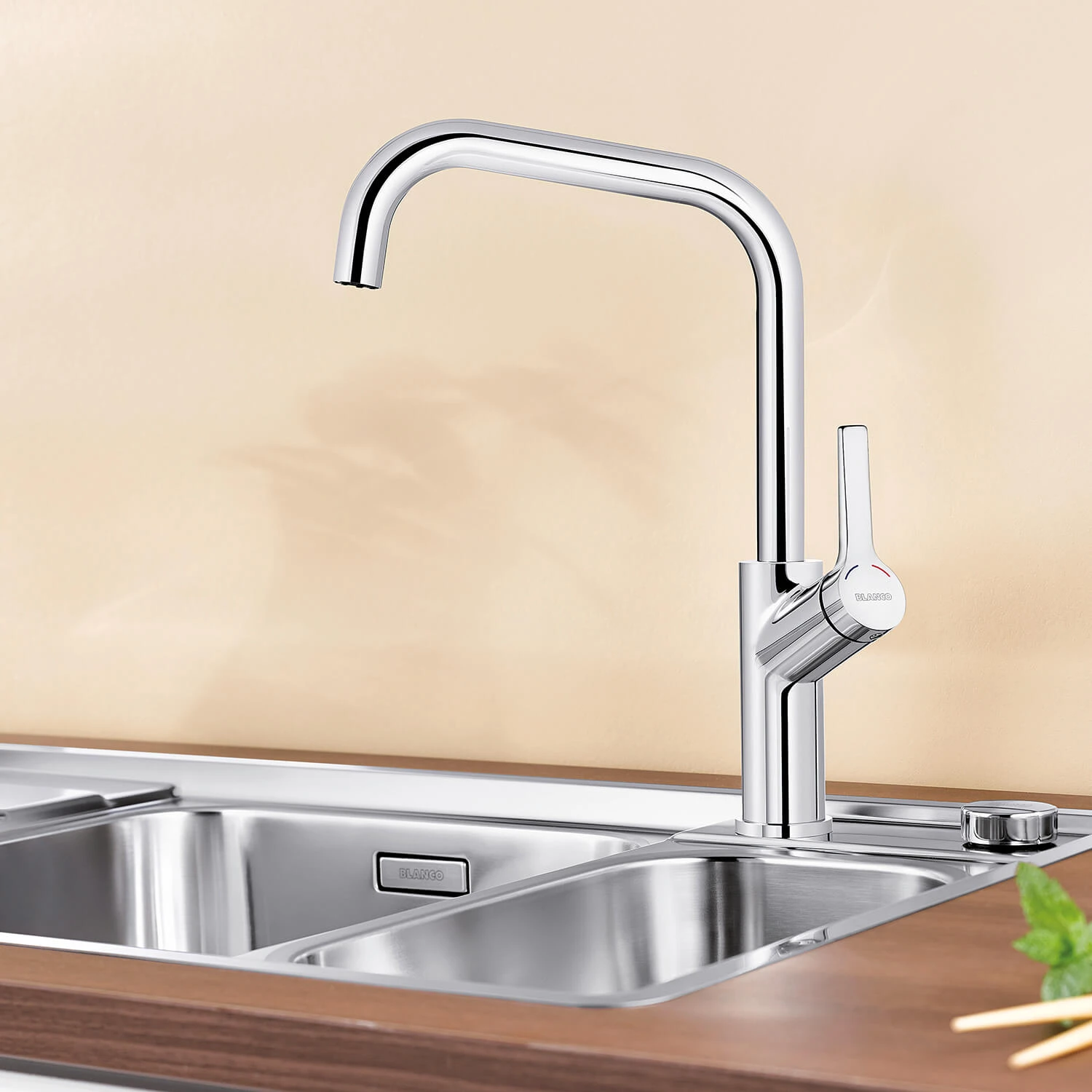 Blanco Jurena Single Lever Chrome Mono Kitchen Mixer Tap 1 Blanco Jurena Single Lever Chrome Mono Kitchen Mixer Tap