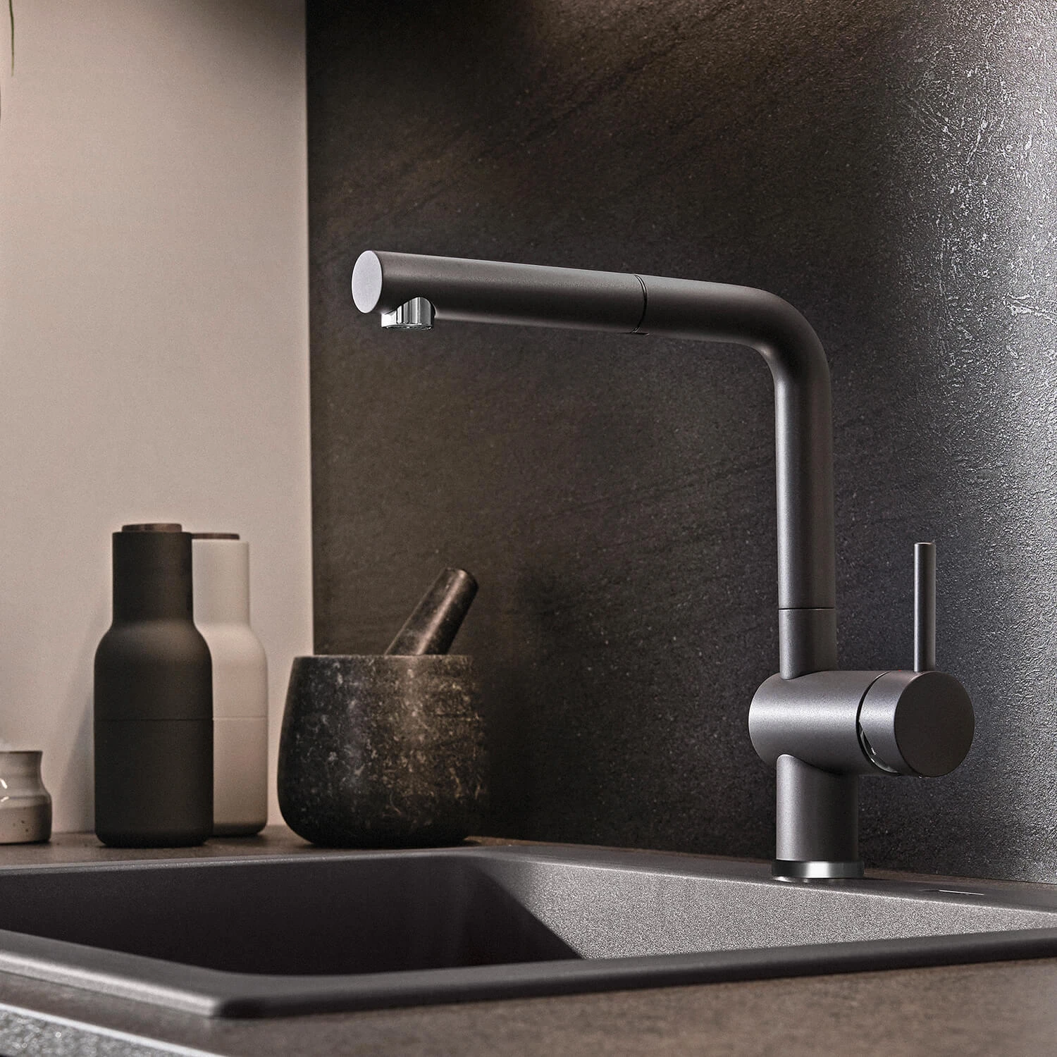Blanco Linus-S Vario Single Lever Mono Pull Out Kitchen Mixer Tap - Coffee 4 Blanco Linus-S Vario Single Lever Mono Pull Out Kitchen Mixer Tap - Coffee - Image 4
