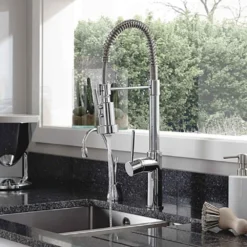 Rangemaster Pro Spray Kitchen Mixer Tap With Pull Out Spout 7 Rangemaster Pro Spray Kitchen Mixer Tap With Pull Out Spout -Vado Shop rangemaster tpr1cm detail1